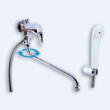 Смеситель для ванной/умывальника RavSlezak E056/1P комбинированный с душем для проточного обогревателя