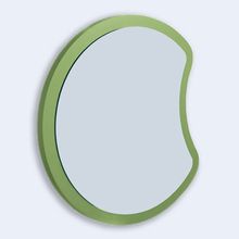 Зеркало тело гусеницы, 1 шарик Laufen Florakids 4.6161.2.003.472.1 /30х37,5х1,9/ (зеленый)
